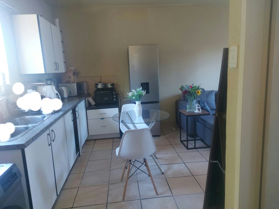 1 Bedroom Property for Sale in Rustenburg Central North West